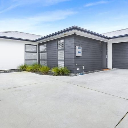 Modern And Central With 2 Ensuites -By Kosh Bnb Hamilton Esterno foto