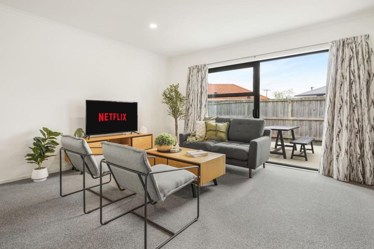 Modern And Central With 2 Ensuites -By Kosh Bnb Hamilton Esterno foto