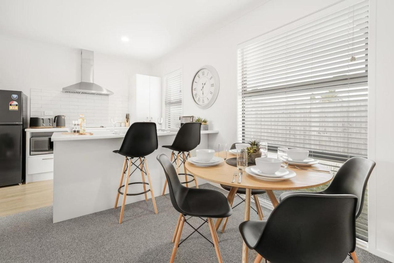 Modern And Central With 2 Ensuites -By Kosh Bnb Hamilton Esterno foto
